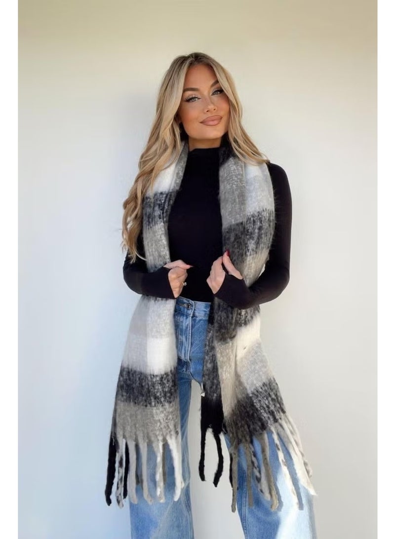 Bahels Imported Puffy Black and White Square Patterned Scarf Shawl Shoulder Shawl - Image 3